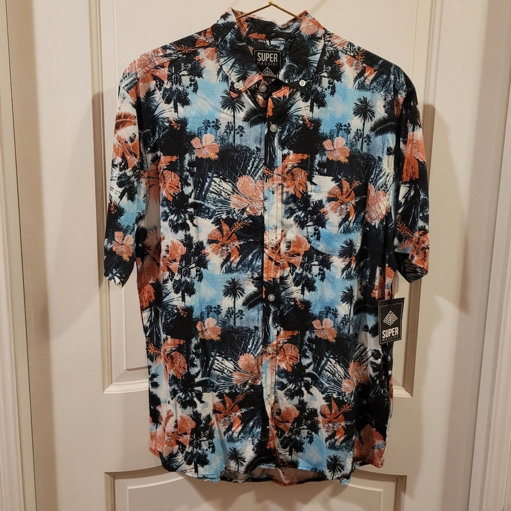 NWT- Super Massive Hawaiian Shirt, blue with red palm trees, size S